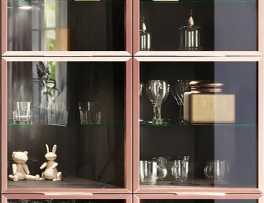 VITRINE MIT ALUMINIUMRAHMEN – KUPFER